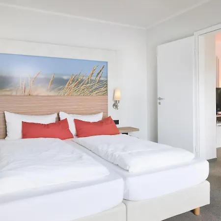 Hotel Strandhof 3*