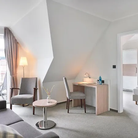 فندق Strandhof 3*