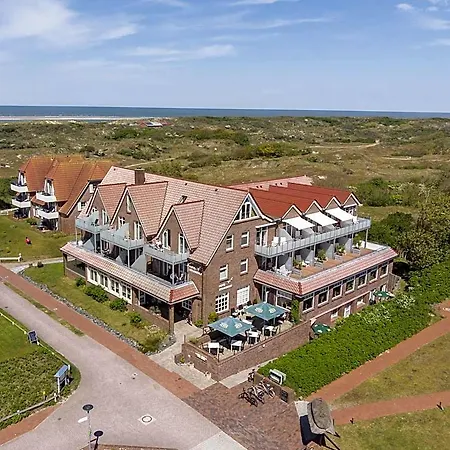 Hotel Strandhof 3*