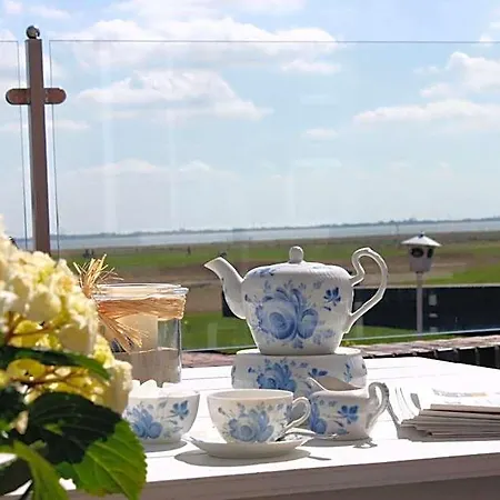 Hotel Strandhof 3*
