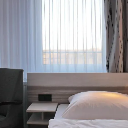 Hotel Strandhof 3*